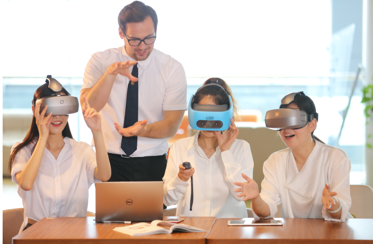 在新技术浪潮下，教育数字化转型正当时